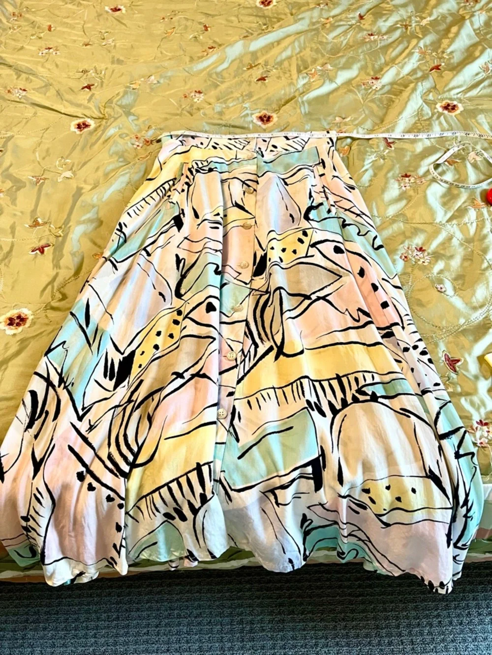 Vintage A-line Skirt with Abstract print, 2front pockets, buttondown front sz 10 - Picture 2 of 6